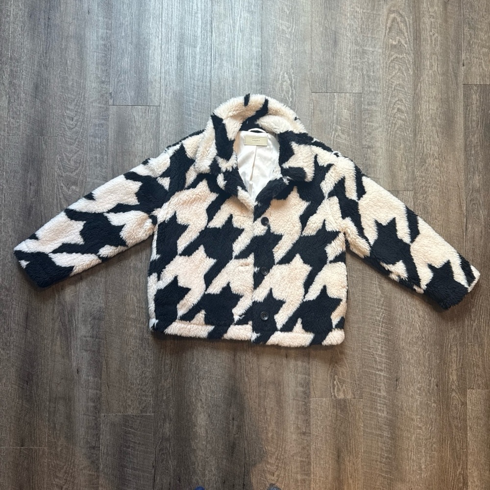 Blank NYC Love Birds Black and Cream Houndsthooth Faux Fur Coat S